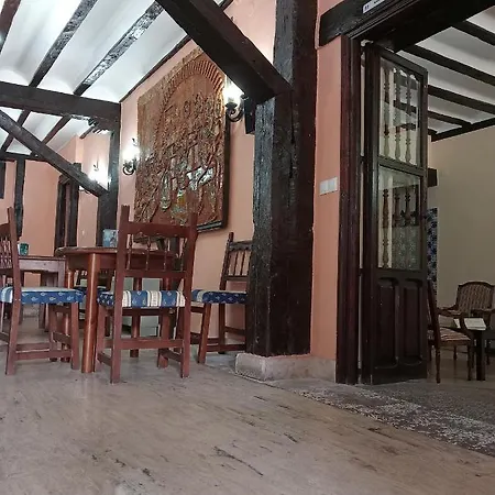 Отель Nuevo Arlanza Коваррубиас